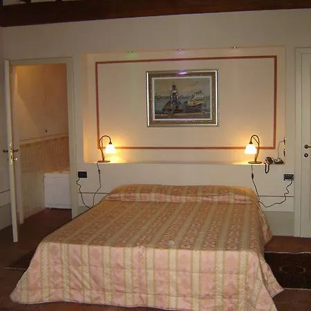 Alloggio per agriturismo I Casali Del Trebbiolo *
